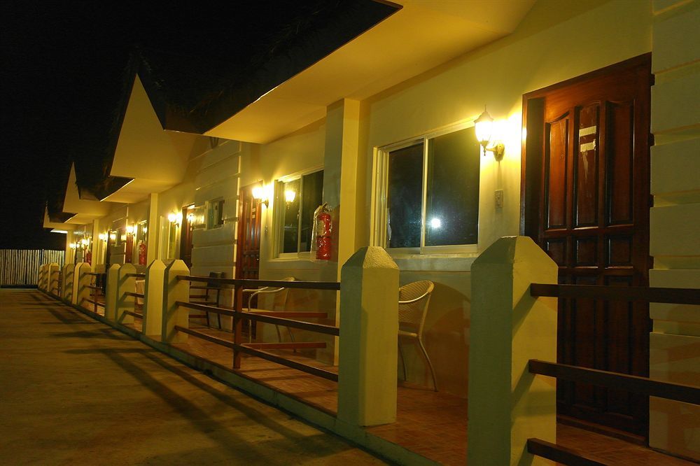 Natures Garden Park Resort And Spa Lapu-Lapu City Bagian luar foto